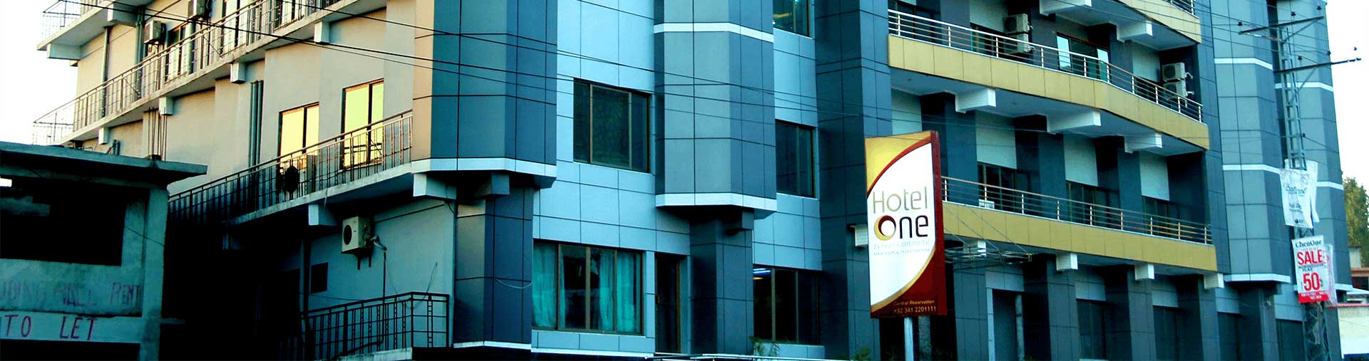 Hashoo School of Hospitality Management signing ceremony