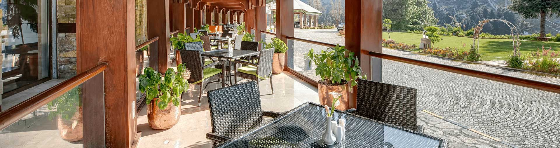 Hashoo School of Hospitality Management signing ceremony