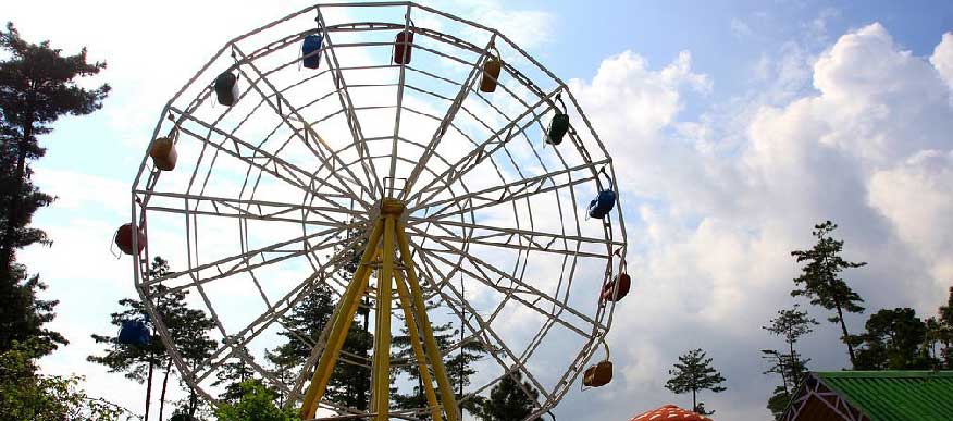 Hashoo School of Hospitality Management signing ceremony