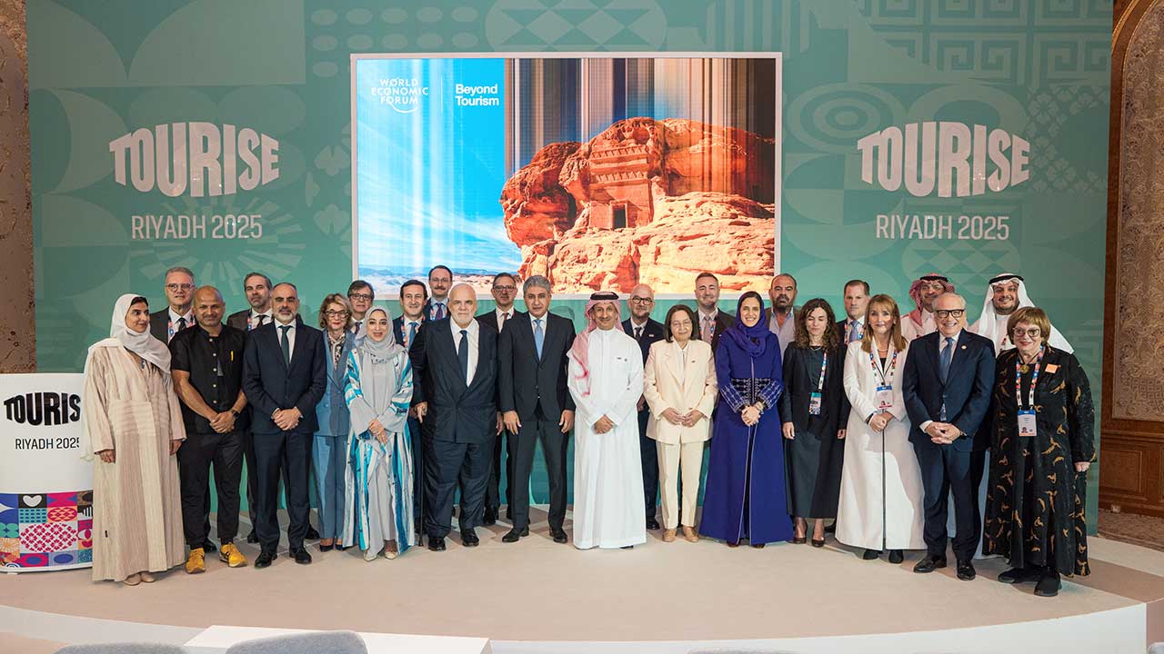 Hashoo School of Hospitality Management signing ceremony