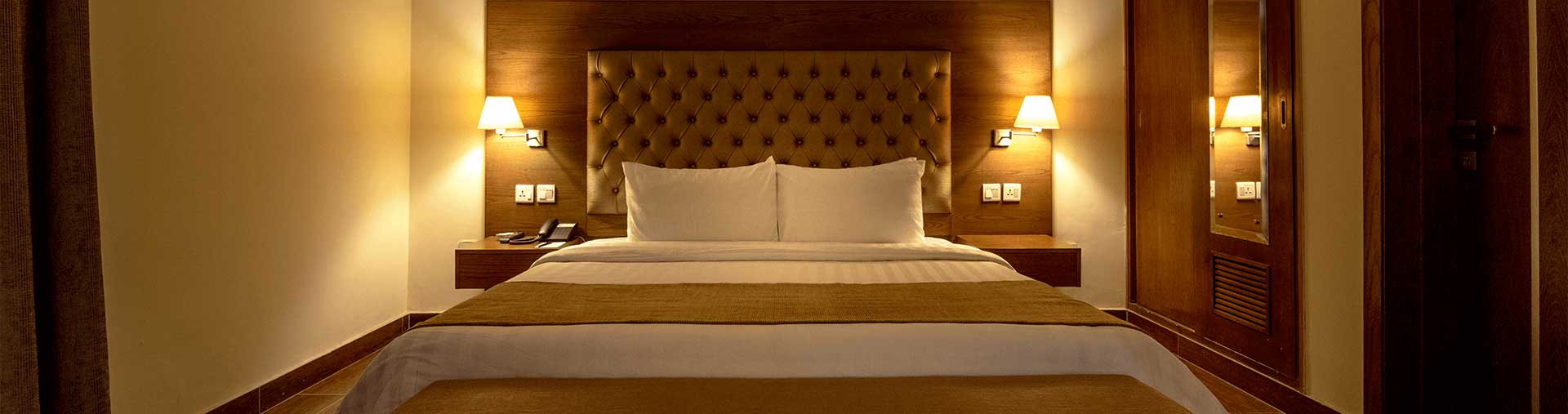 Hashoo School of Hospitality Management signing ceremony