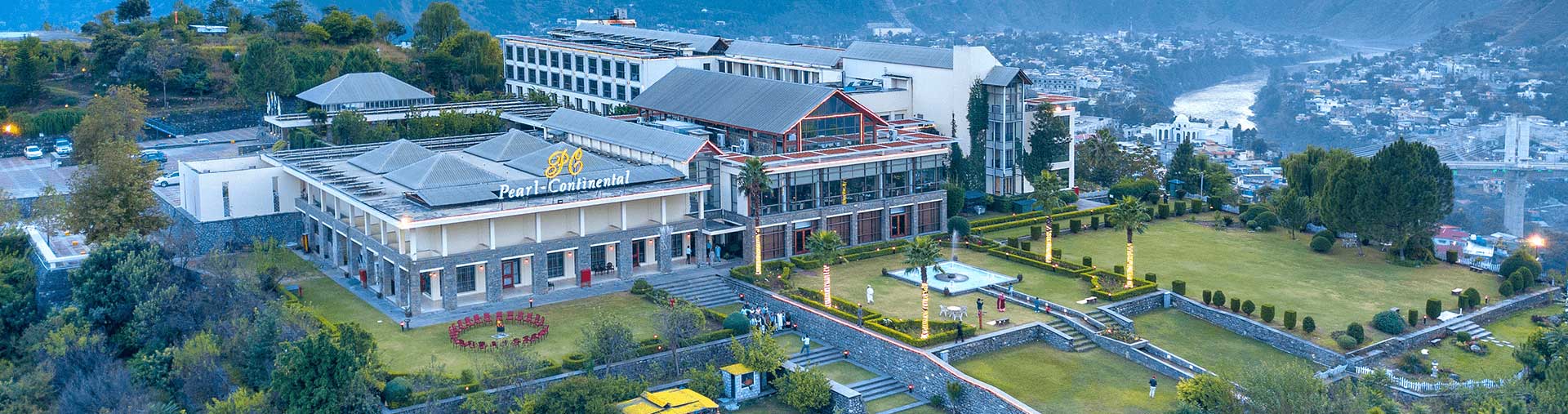 Hashoo School of Hospitality Management signing ceremony