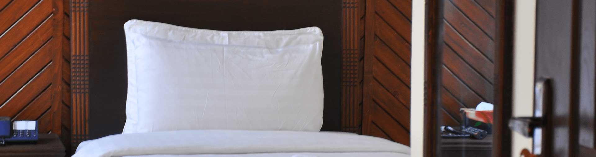 Hashoo School of Hospitality Management signing ceremony