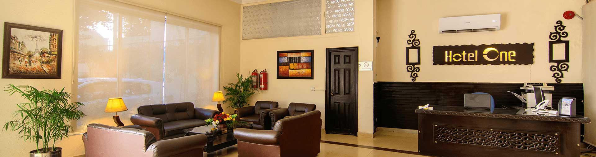 Hashoo School of Hospitality Management signing ceremony