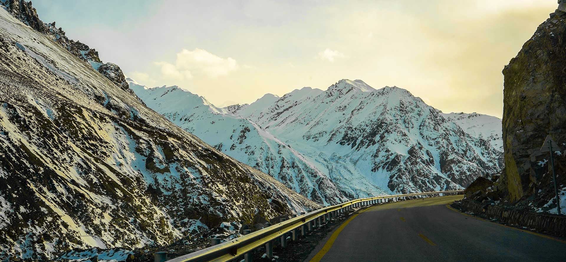 Hashoo School of Hospitality Management signing ceremony