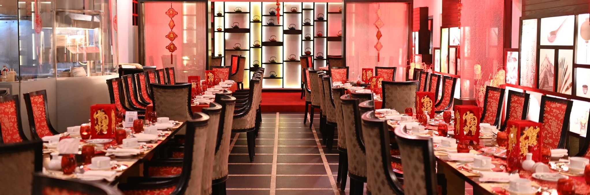 Hashoo School of Hospitality Management signing ceremony