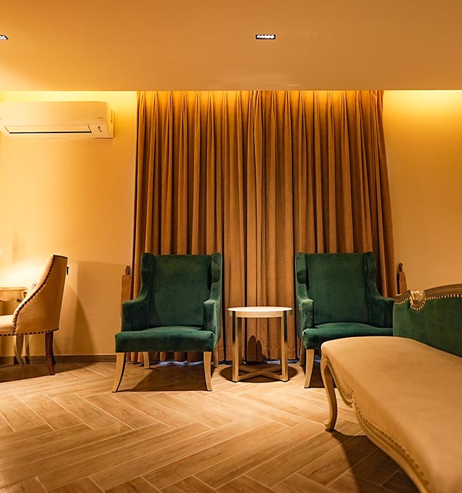Executive Suite image 2