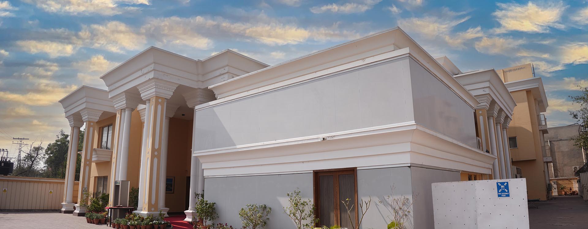 Hotel One Tariq Road Multan hero image 3