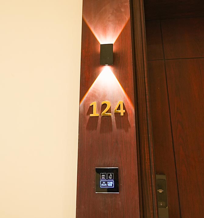 Standard King image 1