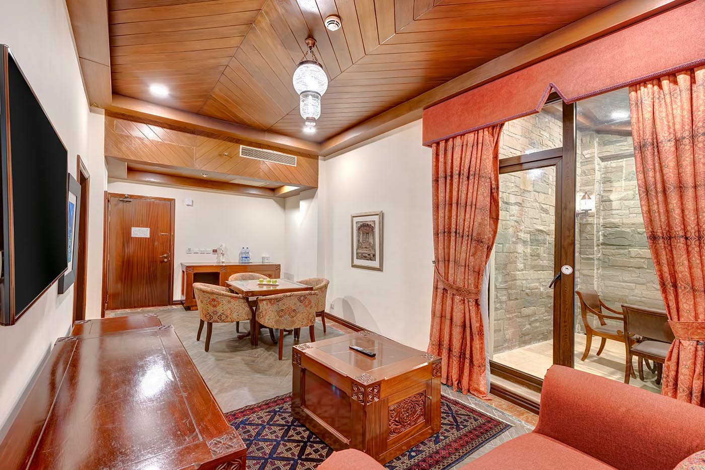 Executive Suite image 2