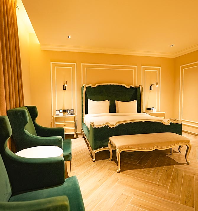Executive Suite image 5