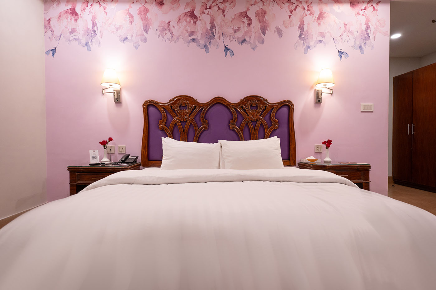 Deluxe Suite image 6