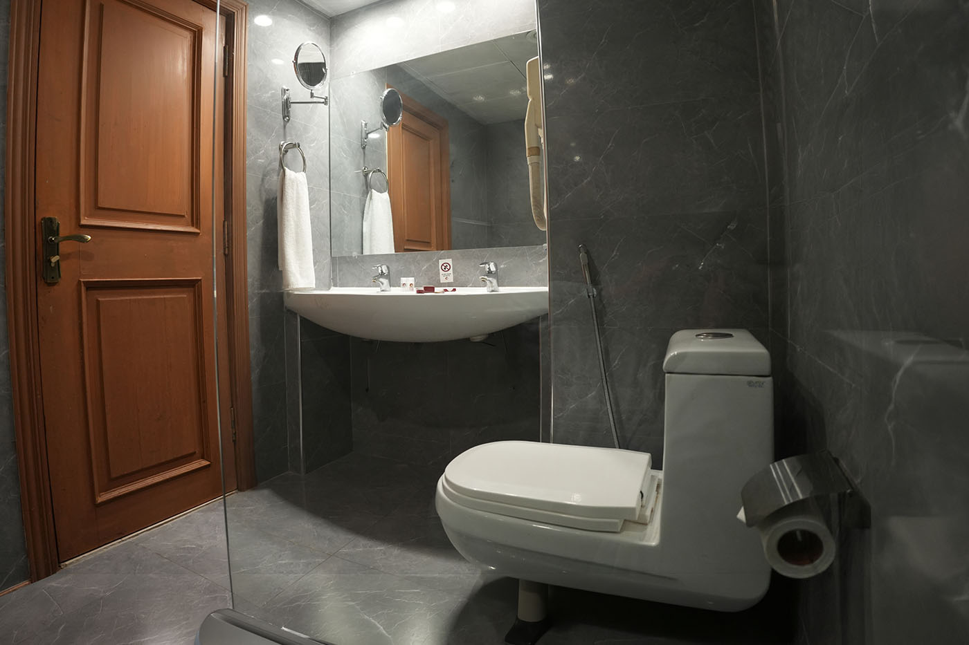 Deluxe Double Room image 1
