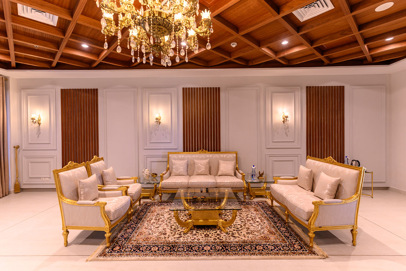 Royal Suite image 3