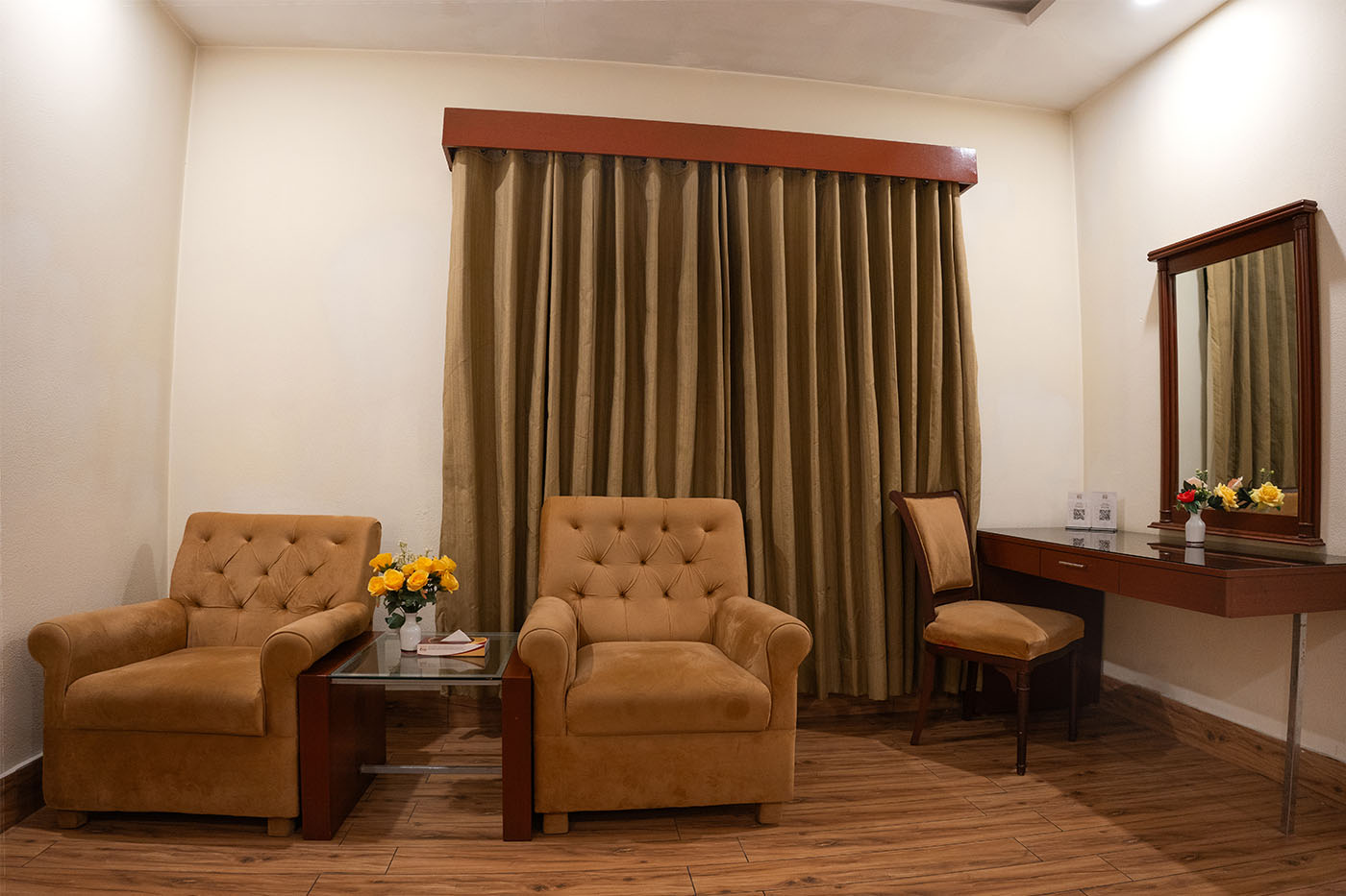 Executive Suite image 2