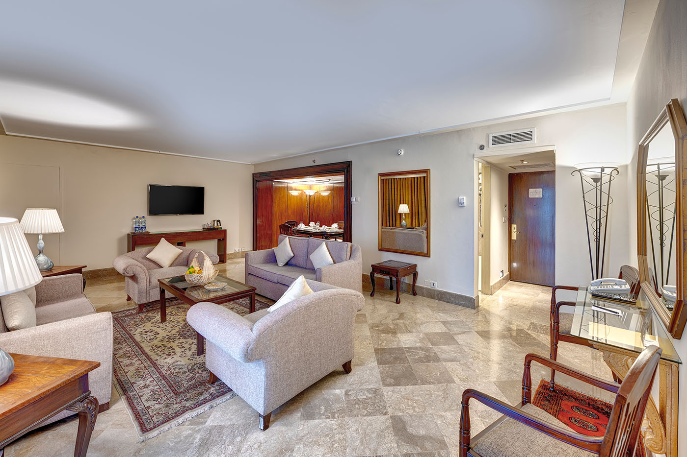 Presidential Suite image 7