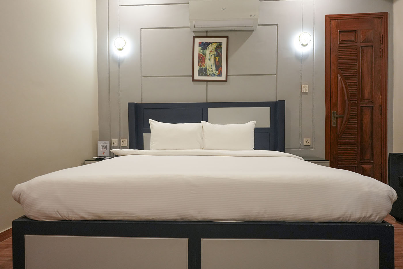 Executive Suite image 2