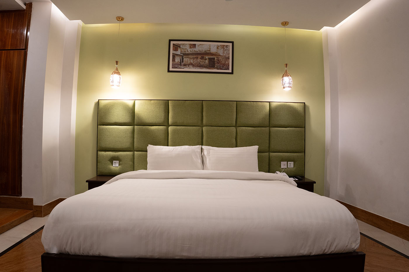 2 Bed Room Suite With Living Room image 9