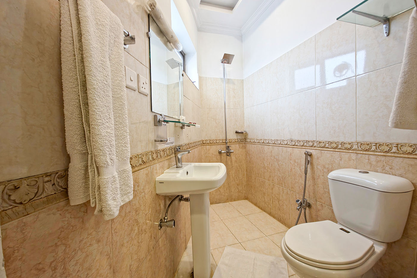 Suite image 4