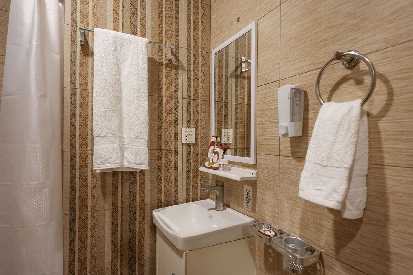 Executive Suite image 5