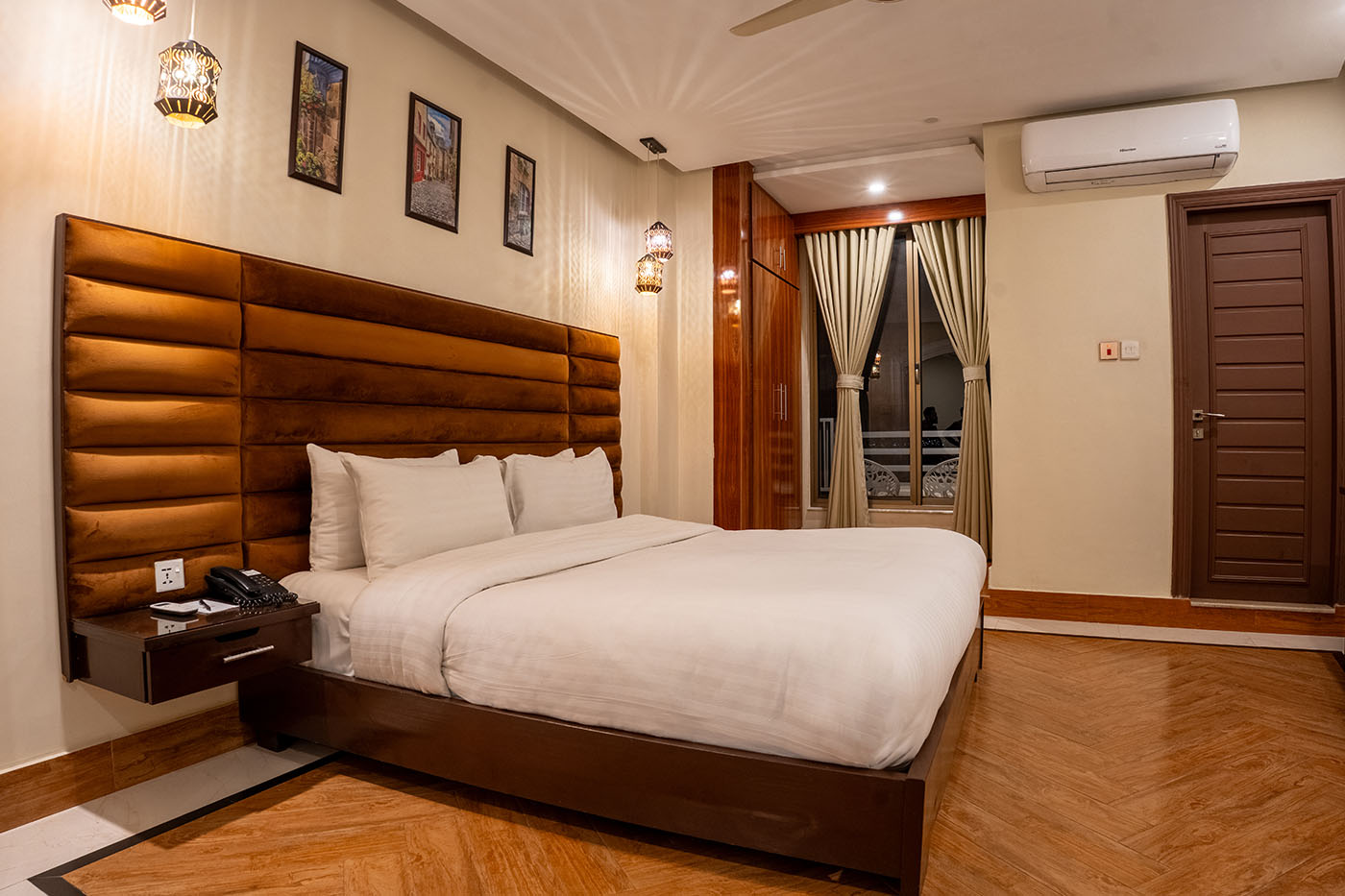 Executive Room image 1