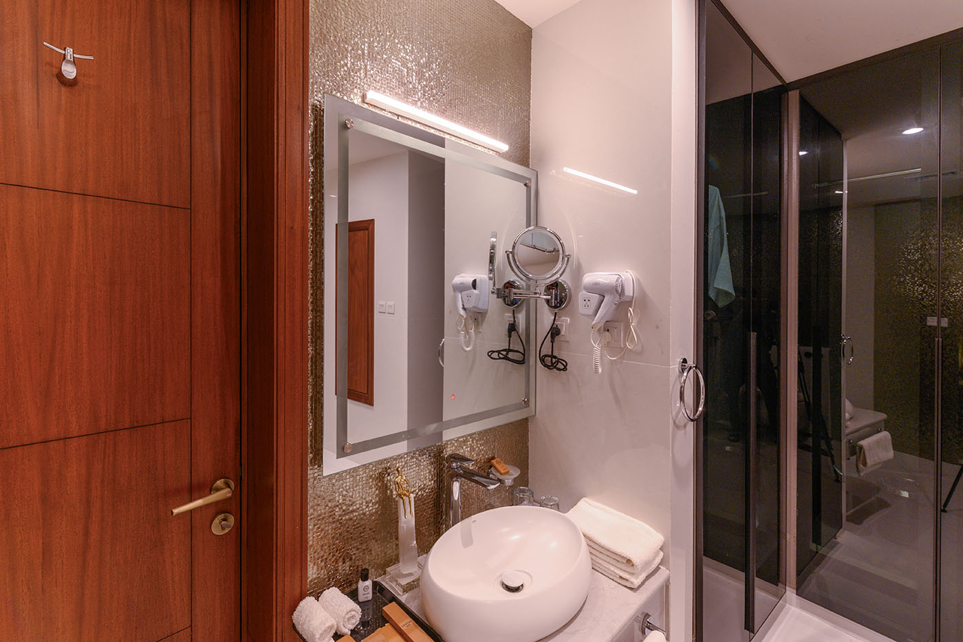 Royal Suite image 10