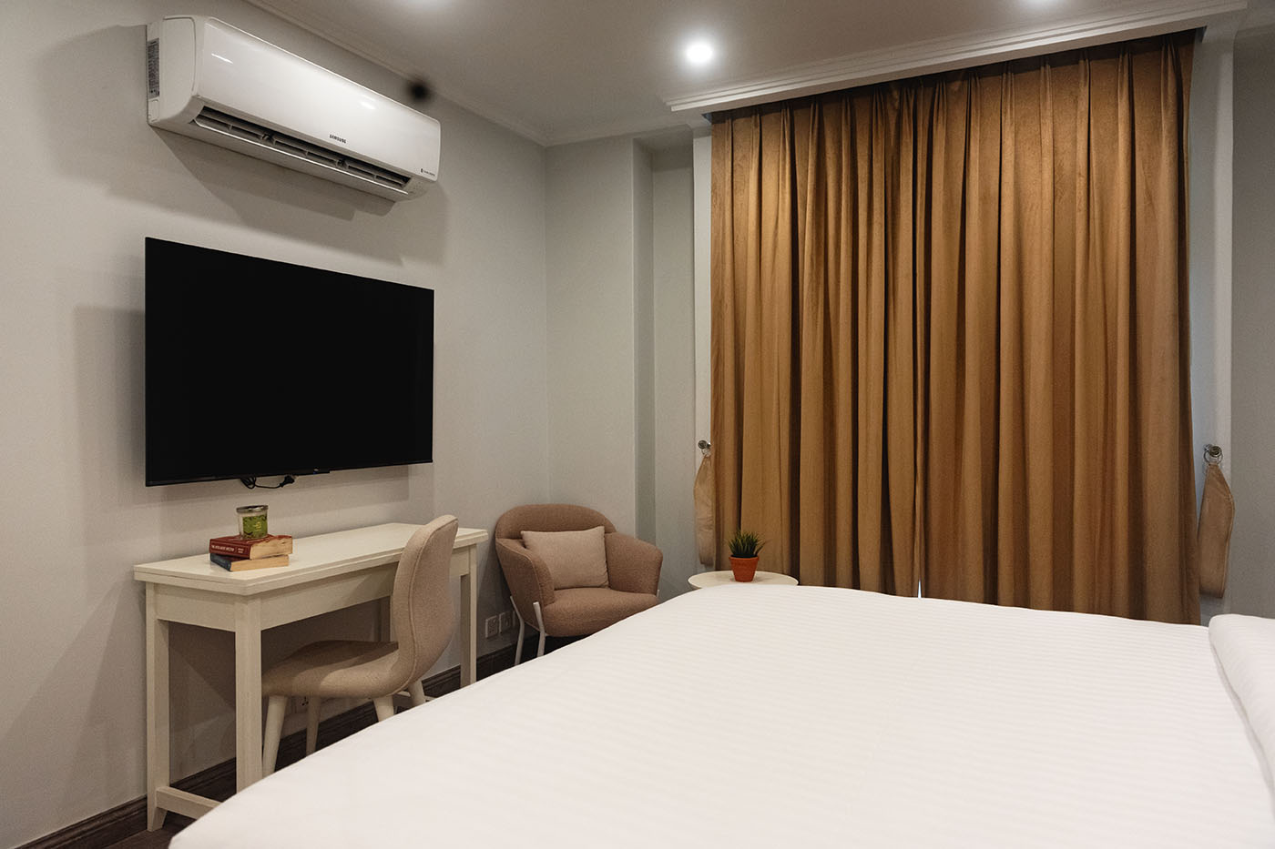 3 Bedroom Residence image 2
