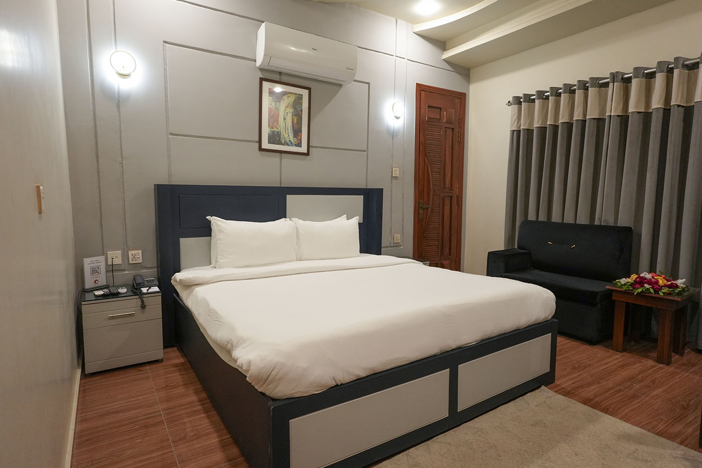 Executive Suite image 10