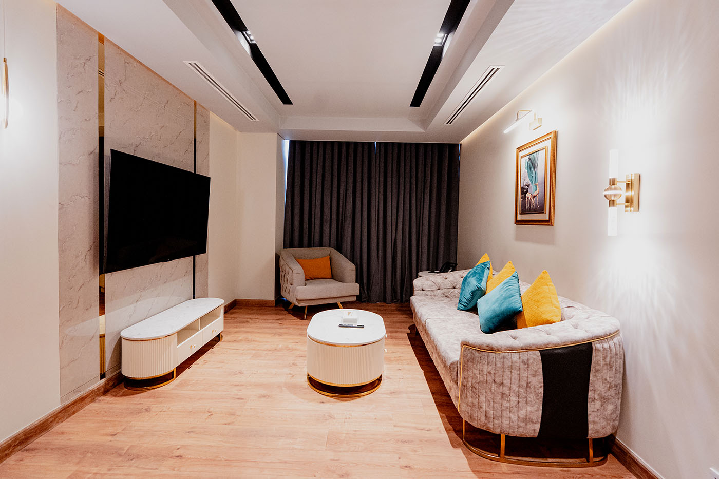 Executive Suite image 1