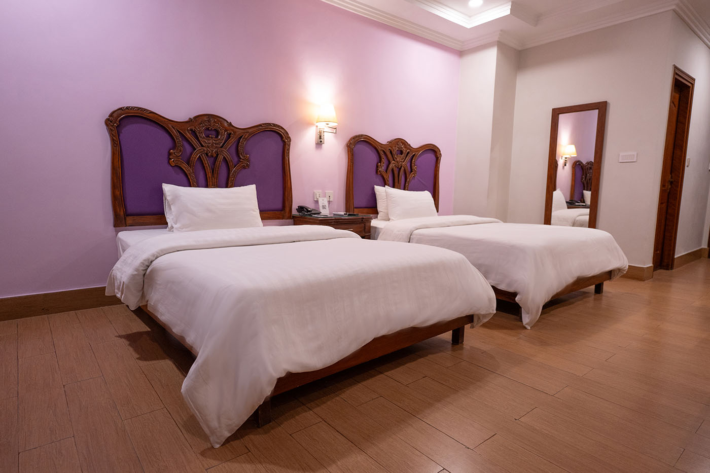 Deluxe Twin Room image 3