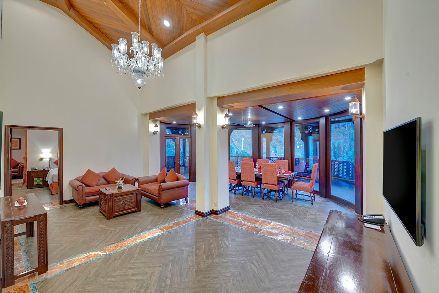 Presidential Penthouse Suite image 11