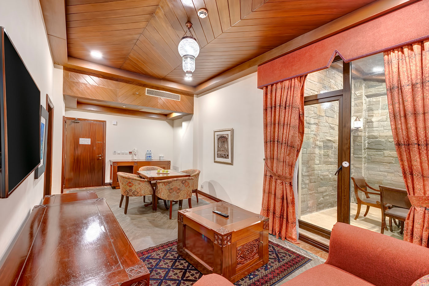 Executive Penthouse Suite image 2