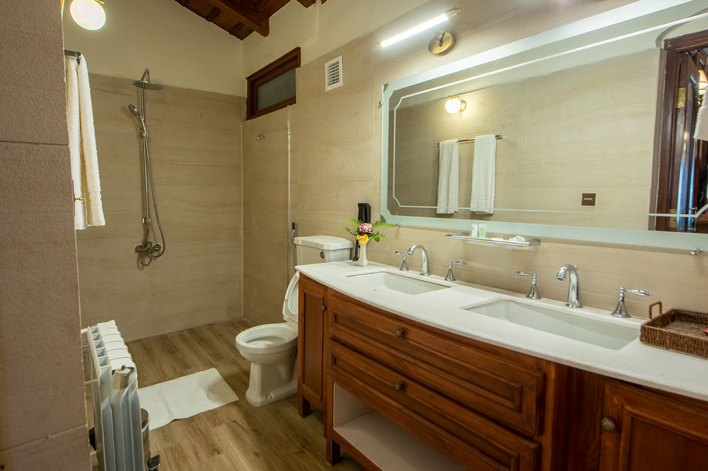 Executive Suite (Duke & Duchess) image 11
