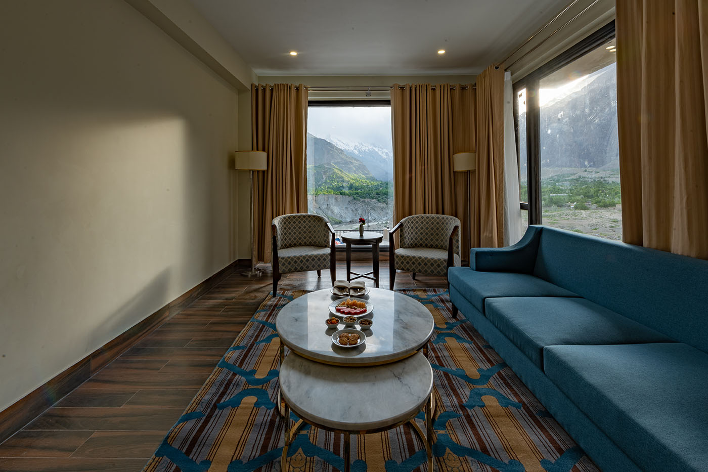 Executive Suite image 11