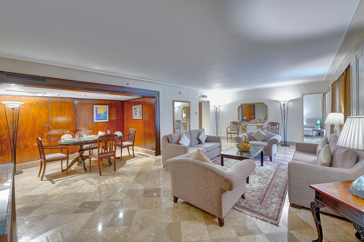 Presidential Suite image 8