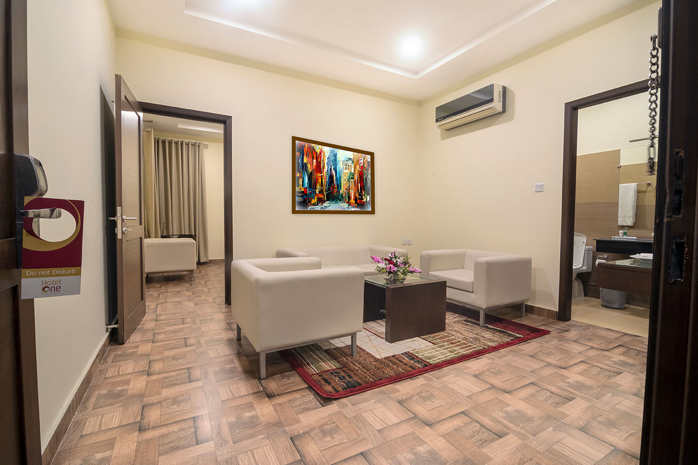 Suite image 3