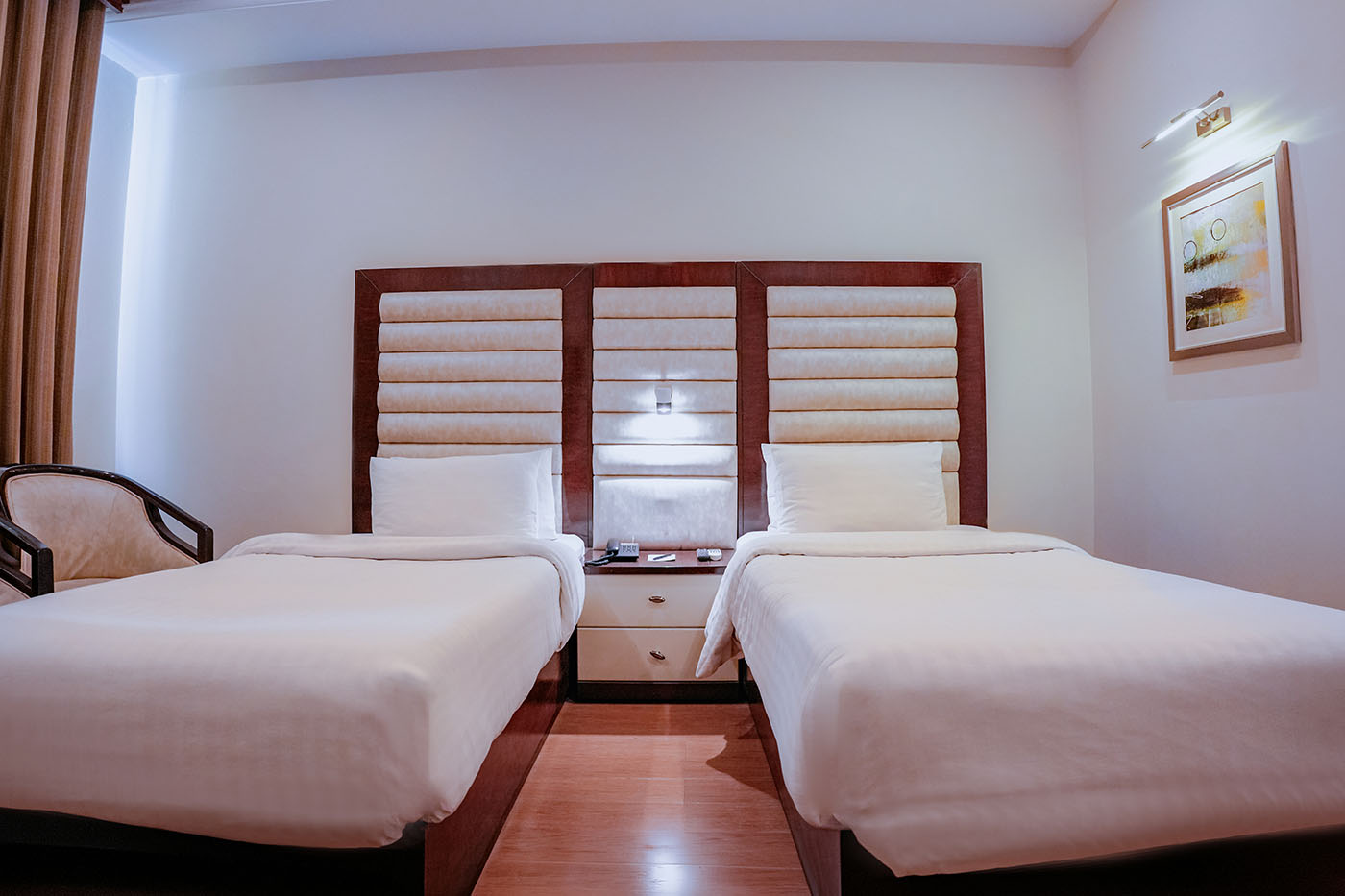 Deluxe Twin Room image 2