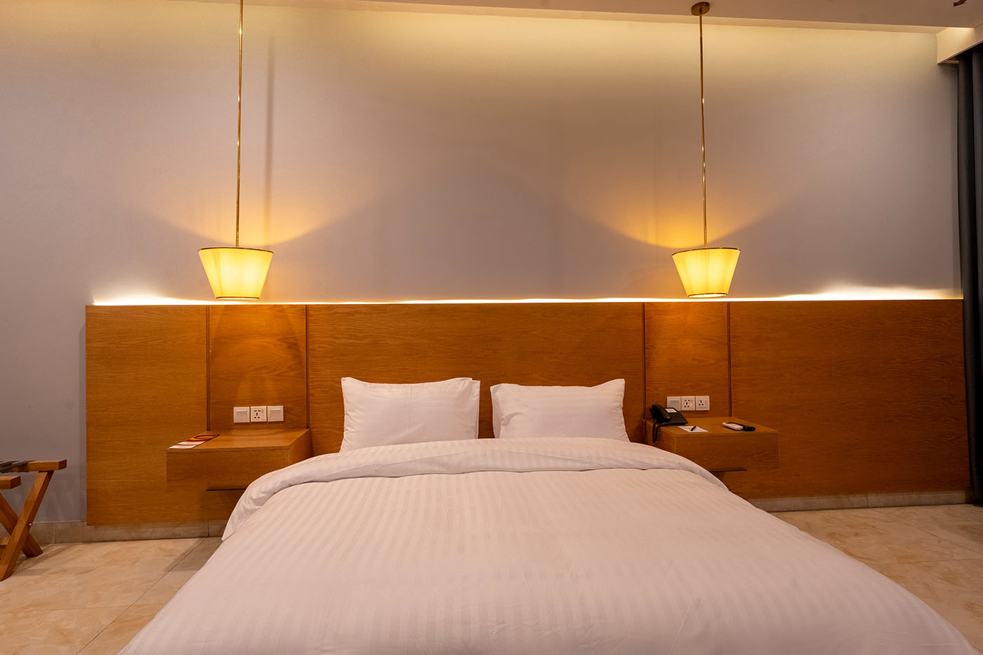 Deluxe King Room image 1