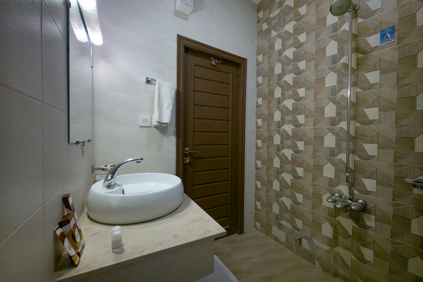 Executive Room image 8