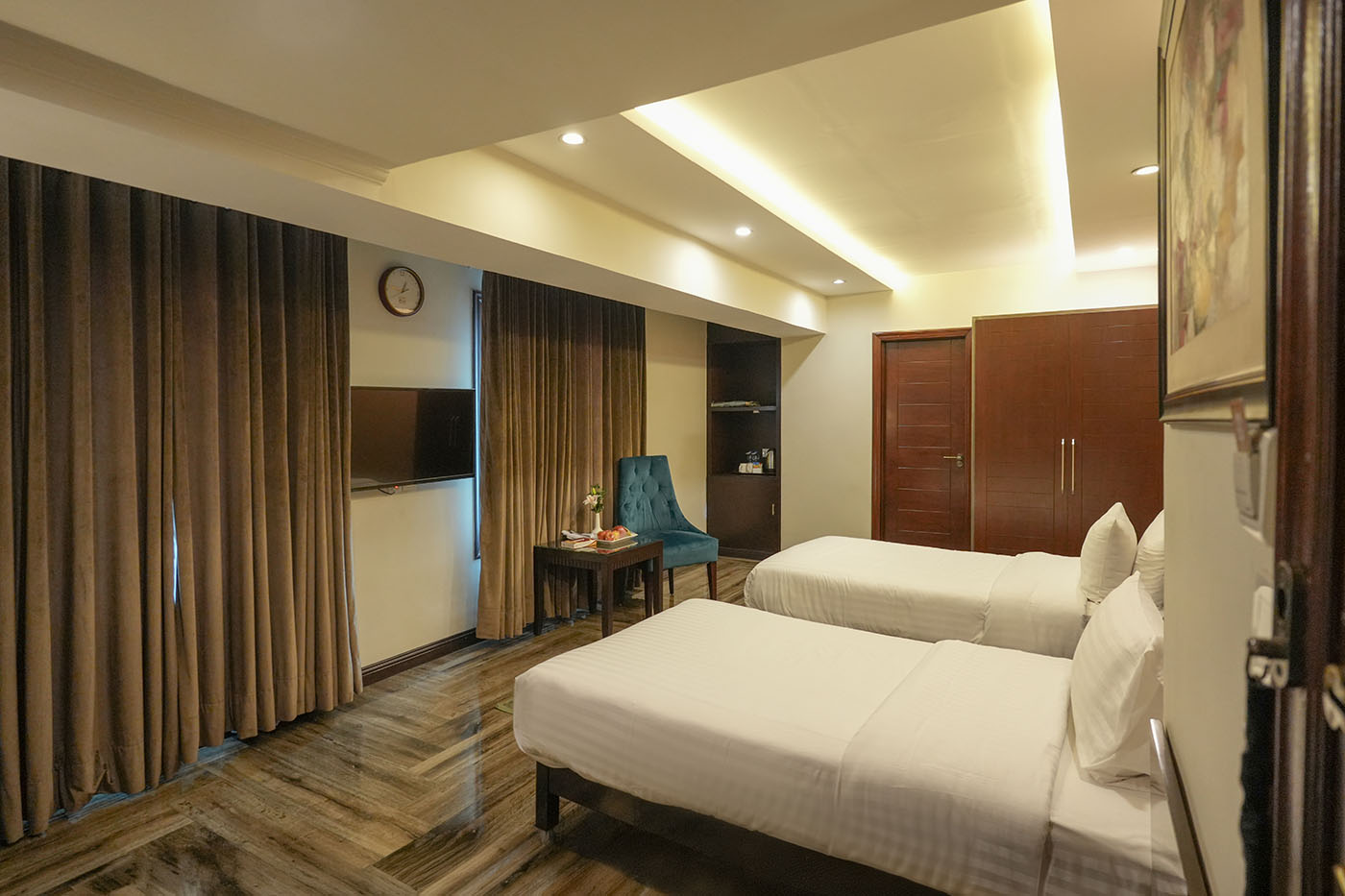 Deluxe Twin Room image 4