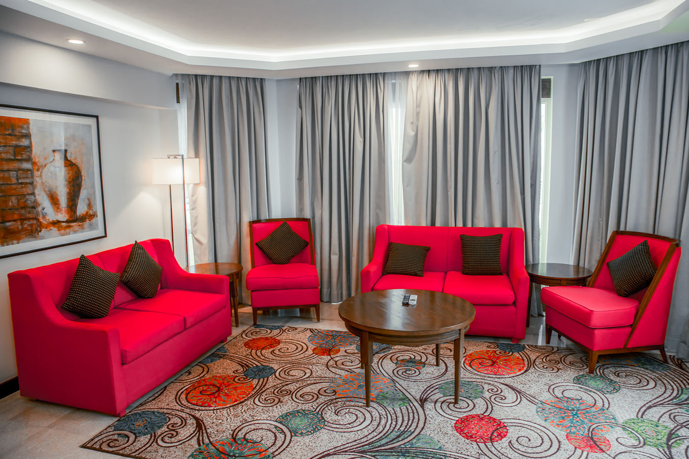 Executive Suite image 6